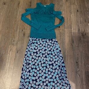 Ladies size medium maxi skirt and cold shoulder sweater outfit